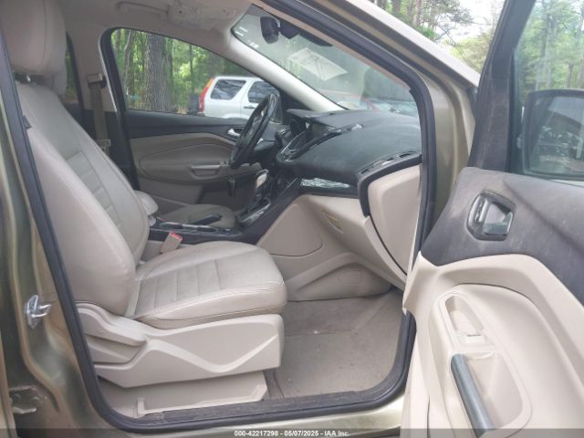 1FMCU9JX9EUB23972 Ford Escape Titanium