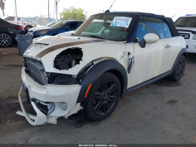 2014 MINI CONVERTIBLE WMWZP3C5XET706911 Photo 1
