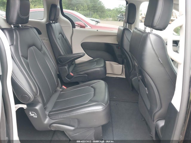 Chrysler Pacifica Touring L 2024 2C4RC1BG9RR162341 Image 8