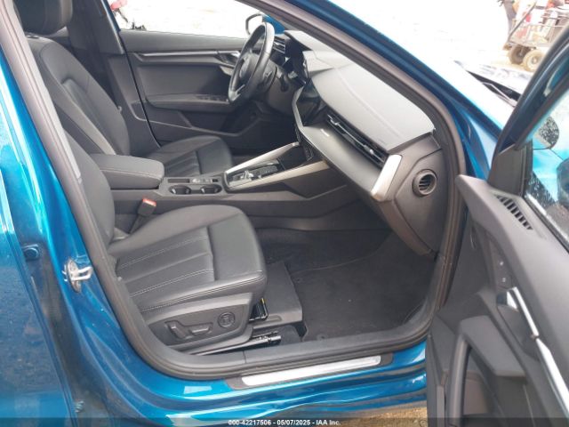 WAUAUDGY4PA101569 Audi A3 Premium 40 Tfsi Front-wheel Drive S Tronic