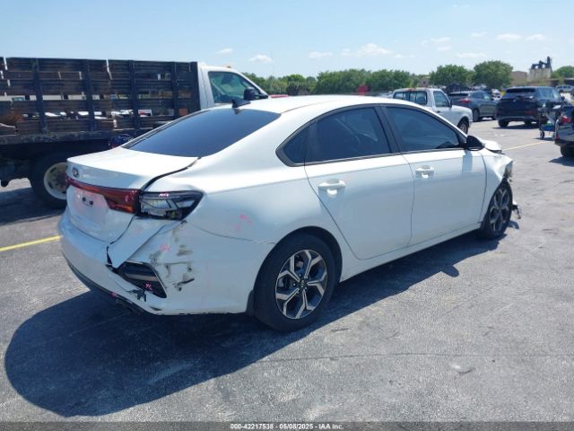 3KPF24AD4LE214109 KIA Forte Lxs