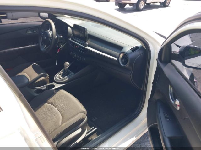 3KPF24AD4LE214109 KIA Forte Lxs