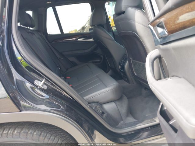 2019 BMW X3 5UXTR7C58KLR49721 Photo 7