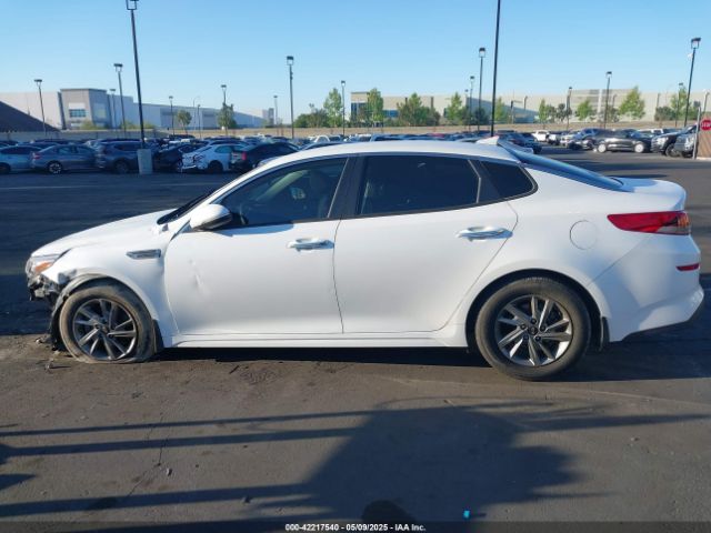 5XXGT4L39KG311785 KIA Optima Lx