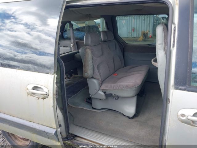 2000 CHRYSLER GRAND VOYAGER 1C4GJ44G8YB770649 Photo 7