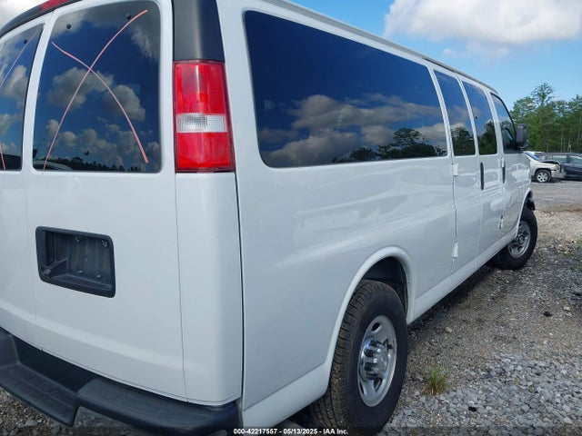 1GAZGPFG7L1180732 Chevrolet Express Passenger Rwd 3500 Extended Wheelbase Lt