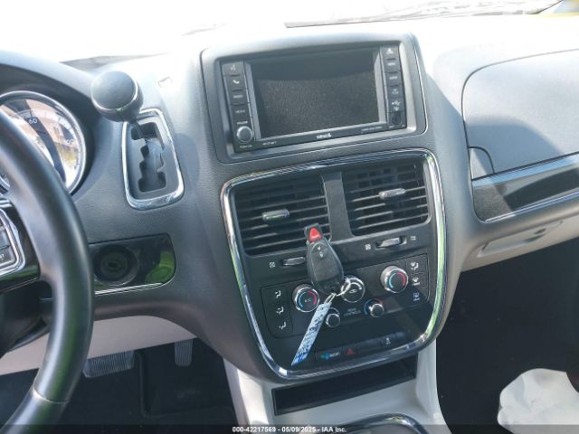 2C4RDGCG0KR785352 Dodge Grand Caravan Sxt