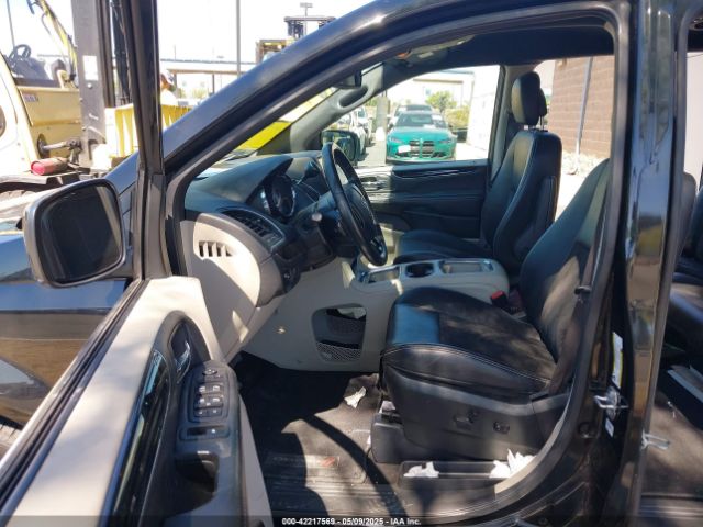 2C4RDGCG0KR785352 Dodge Grand Caravan Sxt