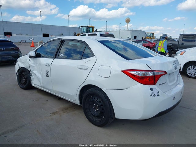 Toyota COROLLA LE 2015 5YFBURHE0FP223669 Image 3