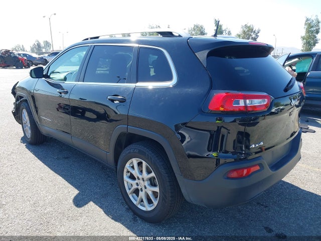 1C4PJMCB3HW605381 Jeep Cherokee Latitude 4x4