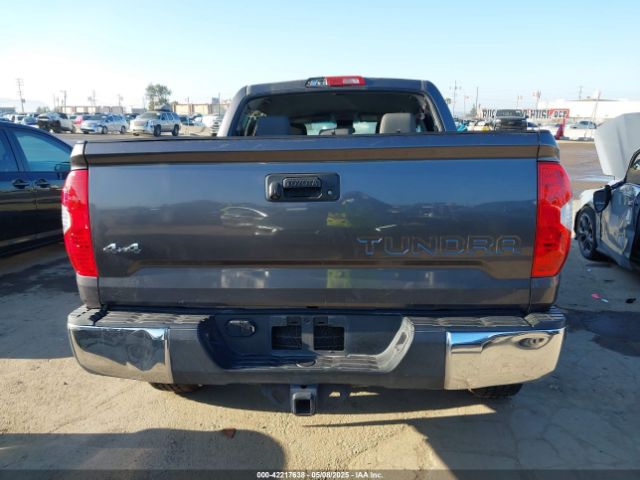 5TFDY5F10FX451582 Toyota Tundra Sr5 5.7l V8