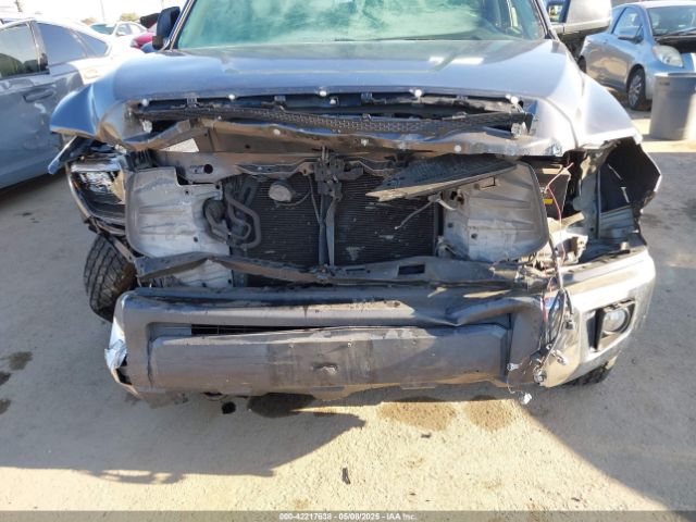 5TFDY5F10FX451582 Toyota Tundra Sr5 5.7l V8