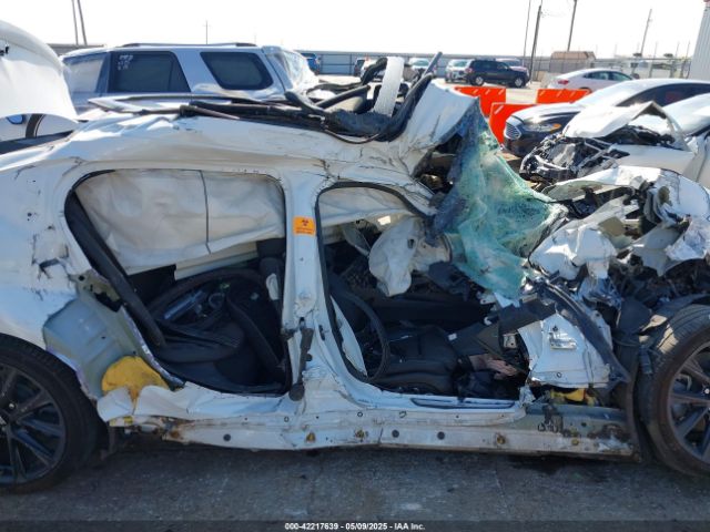1G6DP5RK0M0147569 Cadillac lsy