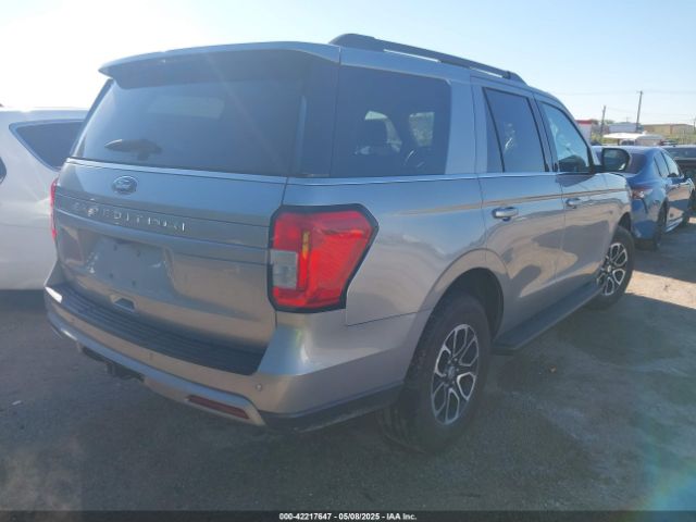 1FMJU1J89REA34338 Ford Expedition Xlt