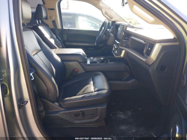 1FMJU1J89REA34338 Ford Expedition Xlt