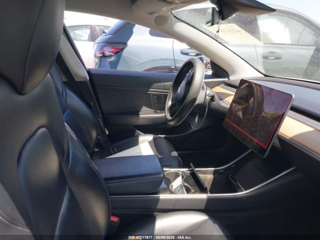 2019 TESLA MODEL 3 5YJ3E1EA2KF476518 Photo 4