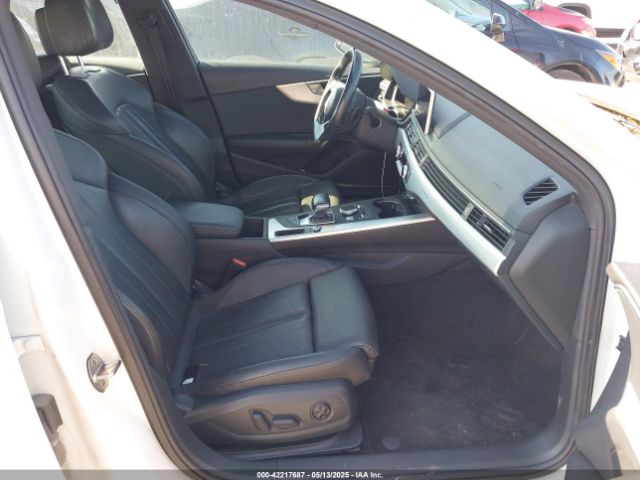 2017 AUDI A4 WAUENAF4XHN008707 Photo 4