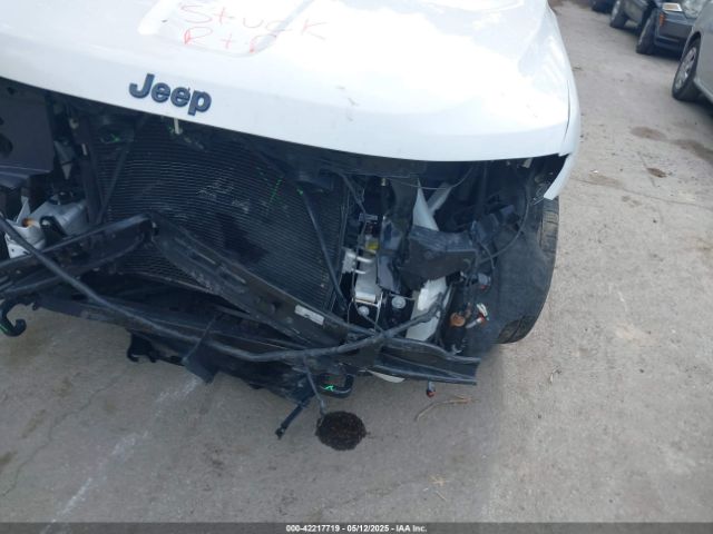 1C4RJFAG8KC541396 Jeep Grand Cherokee Upland 4x4
