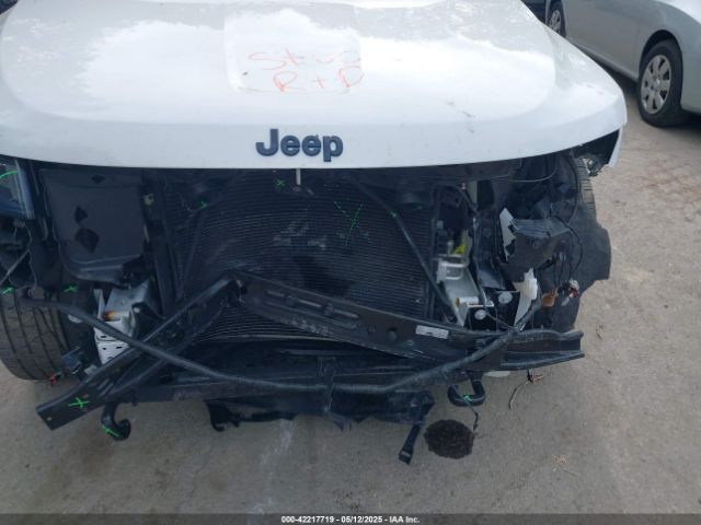 1C4RJFAG8KC541396 Jeep Grand Cherokee Upland 4x4