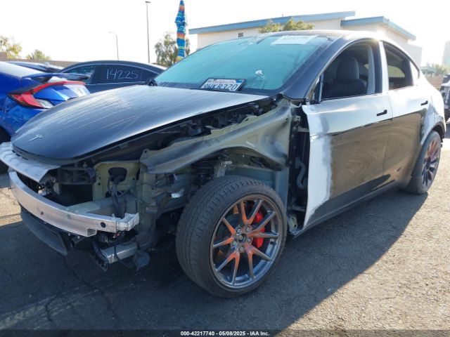2023 TESLA MODEL Y 7SAYGDEFXPF834181 Photo 1