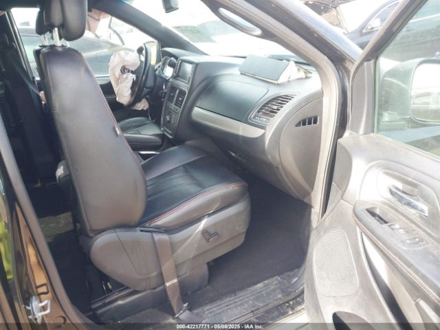 2C4RDGEGXHR690660 Dodge Grand Caravan Gt
