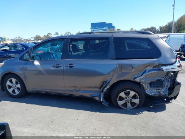 5TDKK3DC3FS569925 Toyota Sienna Le 8 Passenger