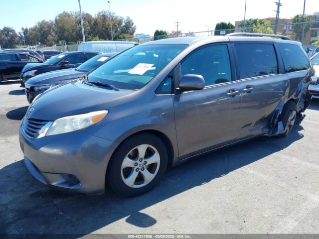 5TDKK3DC3FS569925 Toyota Sienna Le 8 Passenger