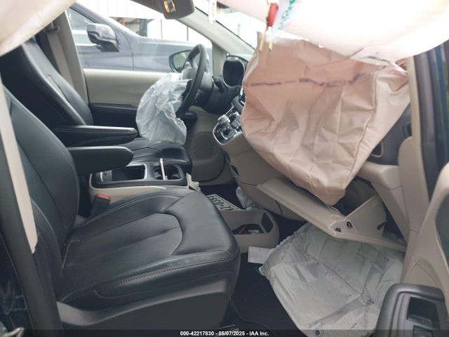 2C4RC1BG4NR186458 Chrysler Pacifica Touring L
