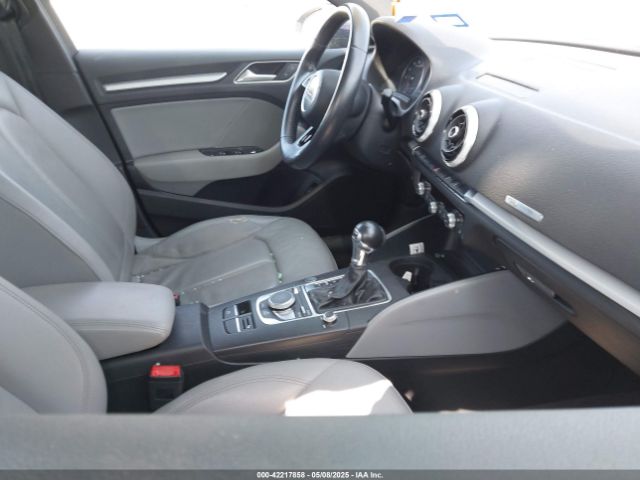 WAUAUGFF9H1028329 Audi A3 2.0t Premium