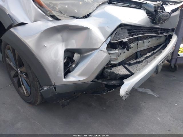 2T3RFREV8JW730458 Toyota Rav4 Adventure