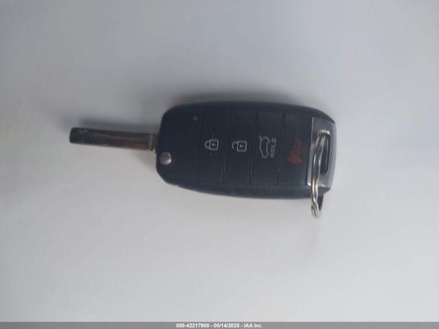 KNDPB3AC5F7781360 KIA Sportage Lx