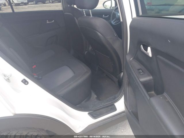 KNDPB3AC5F7781360 KIA Sportage Lx