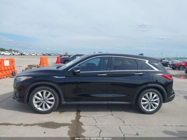 3PCAJ5M37KF109899 Infiniti Qx50 Pure