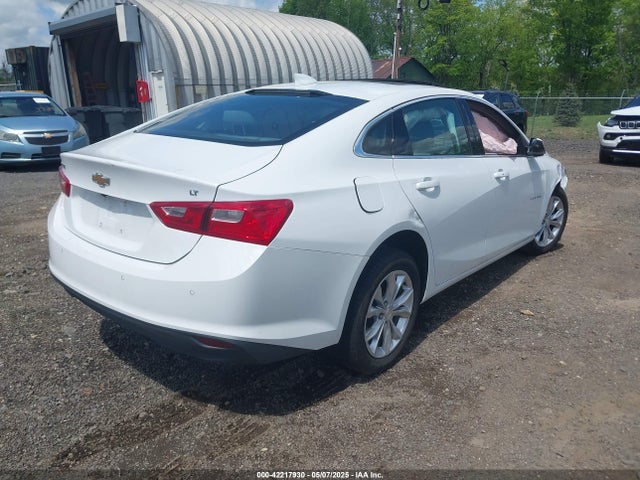 1G1ZD5ST8RF131227 Chevrolet Malibu Fwd 1lt
