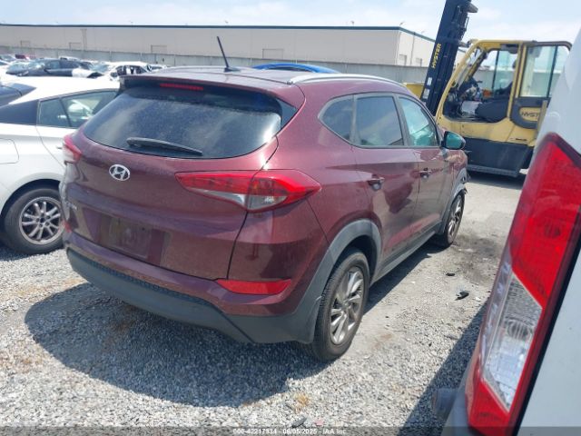KM8J33A46HU330983 Hyundai TUCSON SE