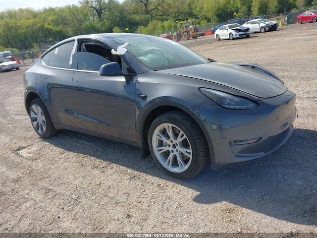 2023 TESLA MODEL Y 7SAYGDEE0PF822922 Photo 0
