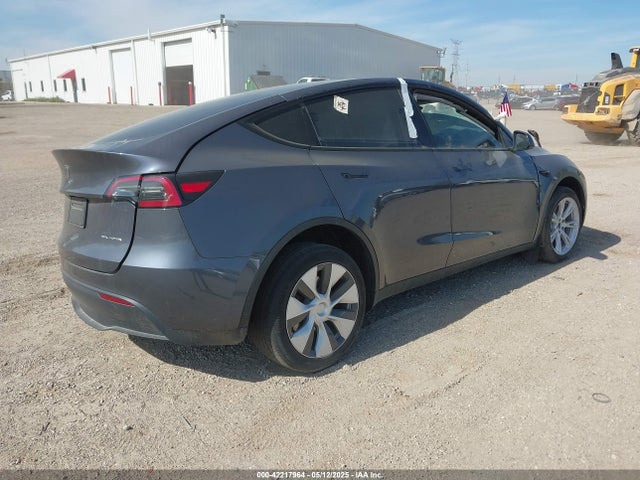 2023 TESLA MODEL Y 7SAYGDEE0PF822922 Photo 3