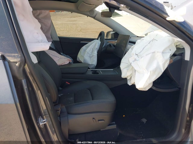 2023 TESLA MODEL Y 7SAYGDEE0PF822922 Photo 4