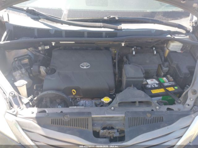 2011 TOYOTA SIENNA 5TDYK3DC9BS133603 Photo 9