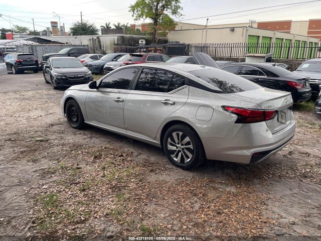 1N4BL4BVXLC199373 Nissan Altima S Fwd