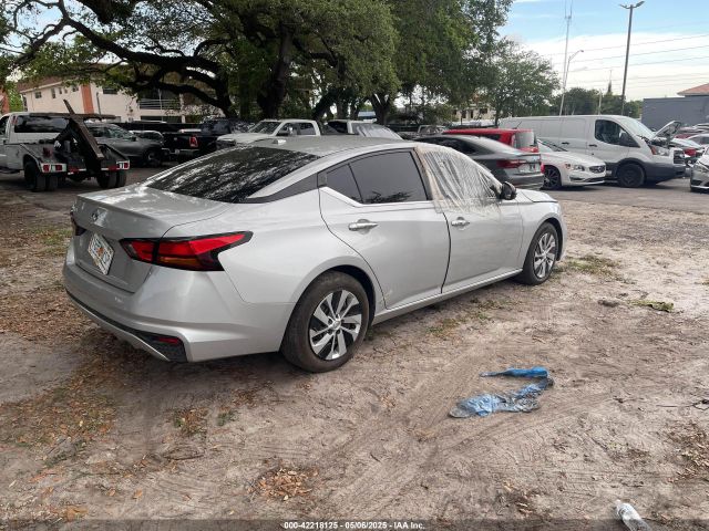 1N4BL4BVXLC199373 Nissan Altima S Fwd