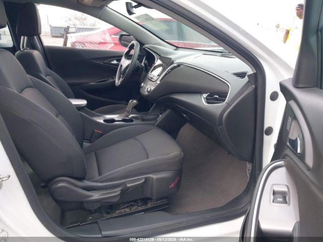 1G1ZD5STXMF046060 Chevrolet Malibu Fwd Lt