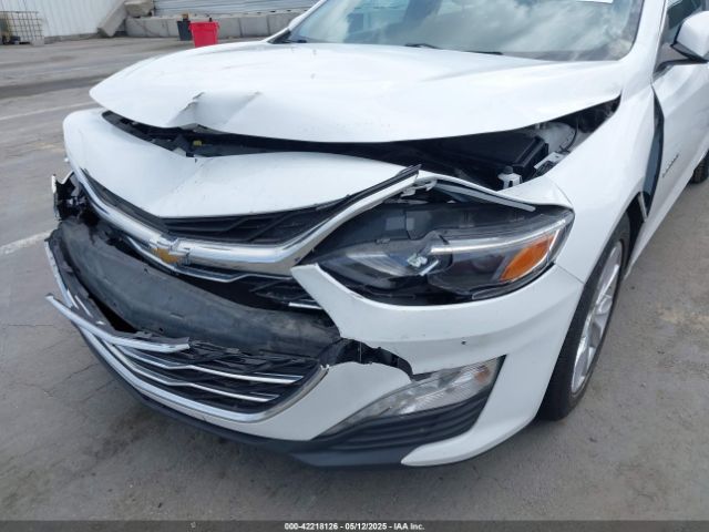 1G1ZD5STXMF046060 Chevrolet Malibu Fwd Lt