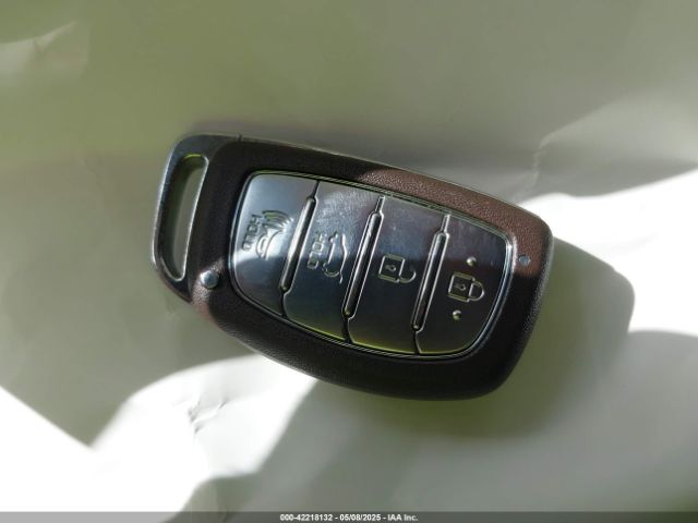 KMHC75LC5NU269523 Hyundai Ioniq Hybrid Se