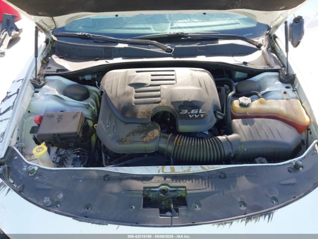2C3CDXBG1HH525780 Dodge Charger Se Rwd
