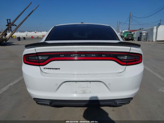2C3CDXBG1HH525780 Dodge Charger Se Rwd