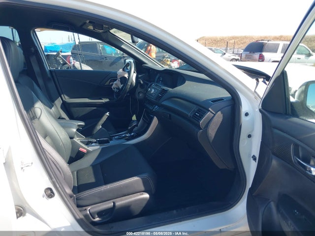 1HGCR2F55HA304899 Honda k24w1