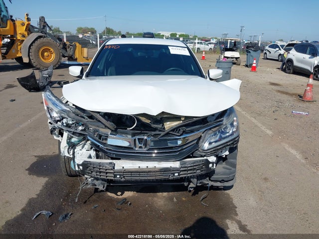 1HGCR2F55HA304899 Honda k24w1