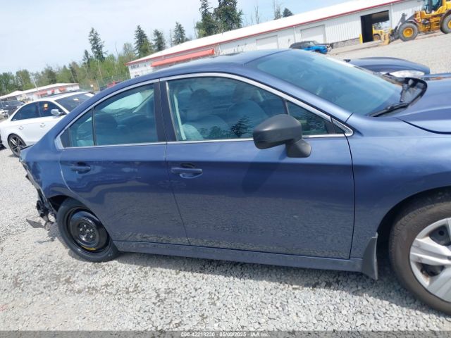 4S3BNAA60J3031624 Subaru Legacy 2.5i
