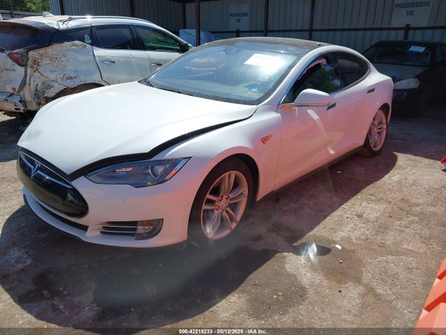 2015 TESLA MODEL S 5YJSA1E24FF105673 Photo 1